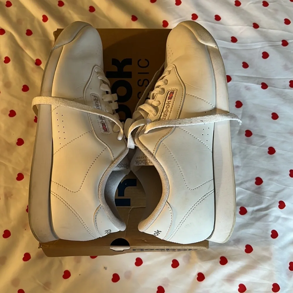 USED!!!!! Woman’s Reebok - Picture 4 of 6